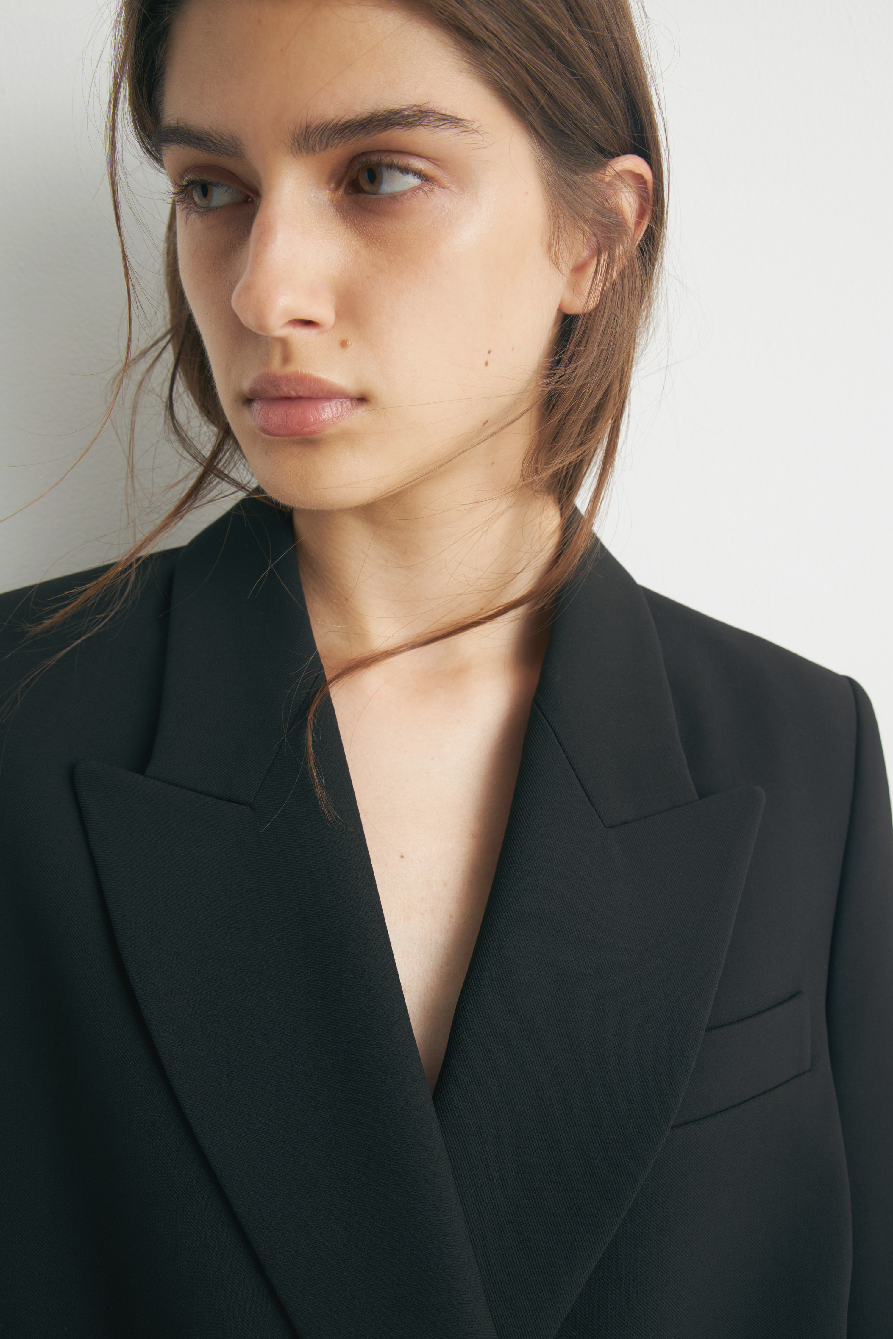 Двубортныйблейзерпрямогокроя