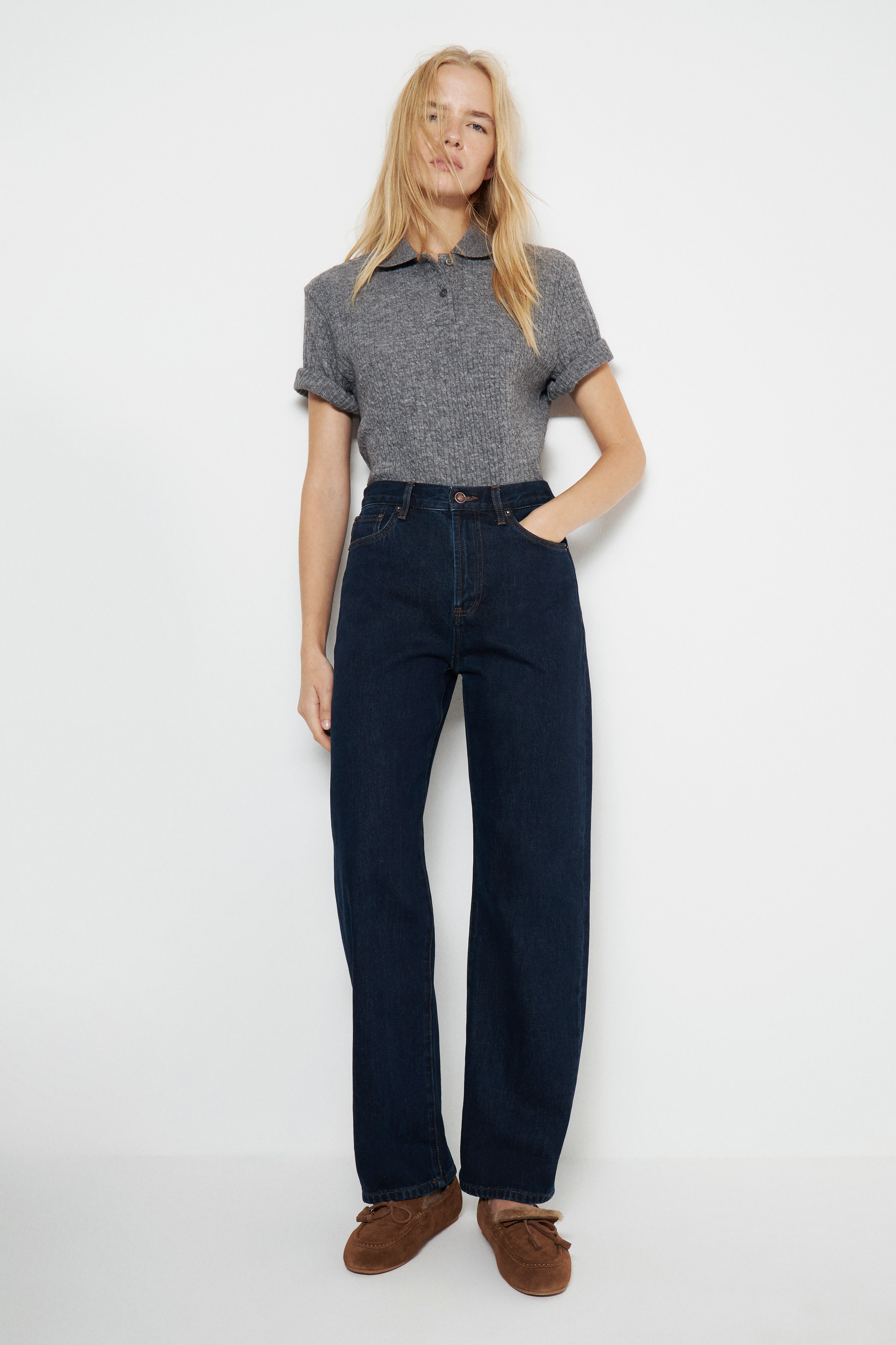 Прямыеджинсысвысокойпосадкой