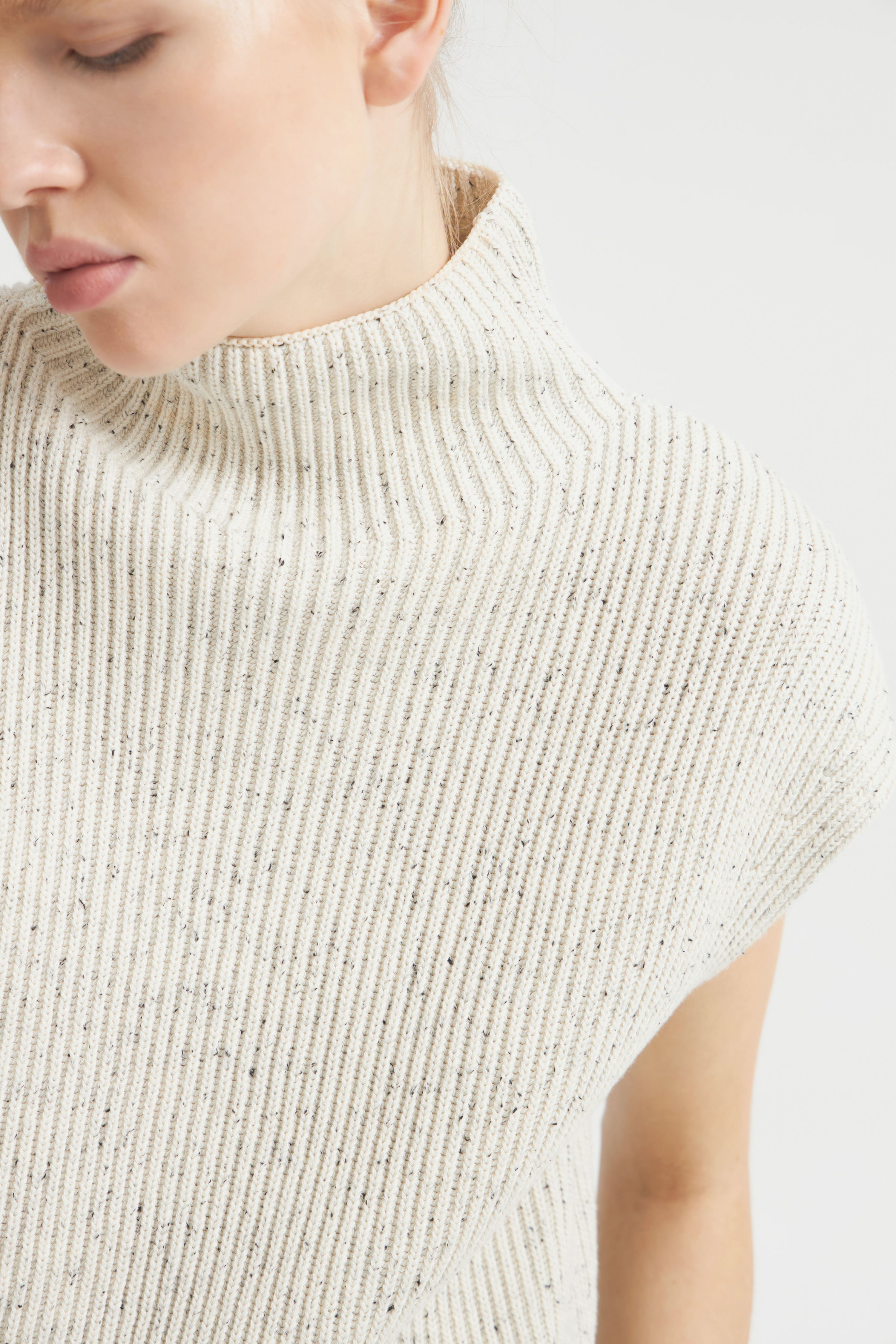 トップス dium. melange summer knit vest DU240529 melange summer knit vest . . 2種類の異なる糸と3色
