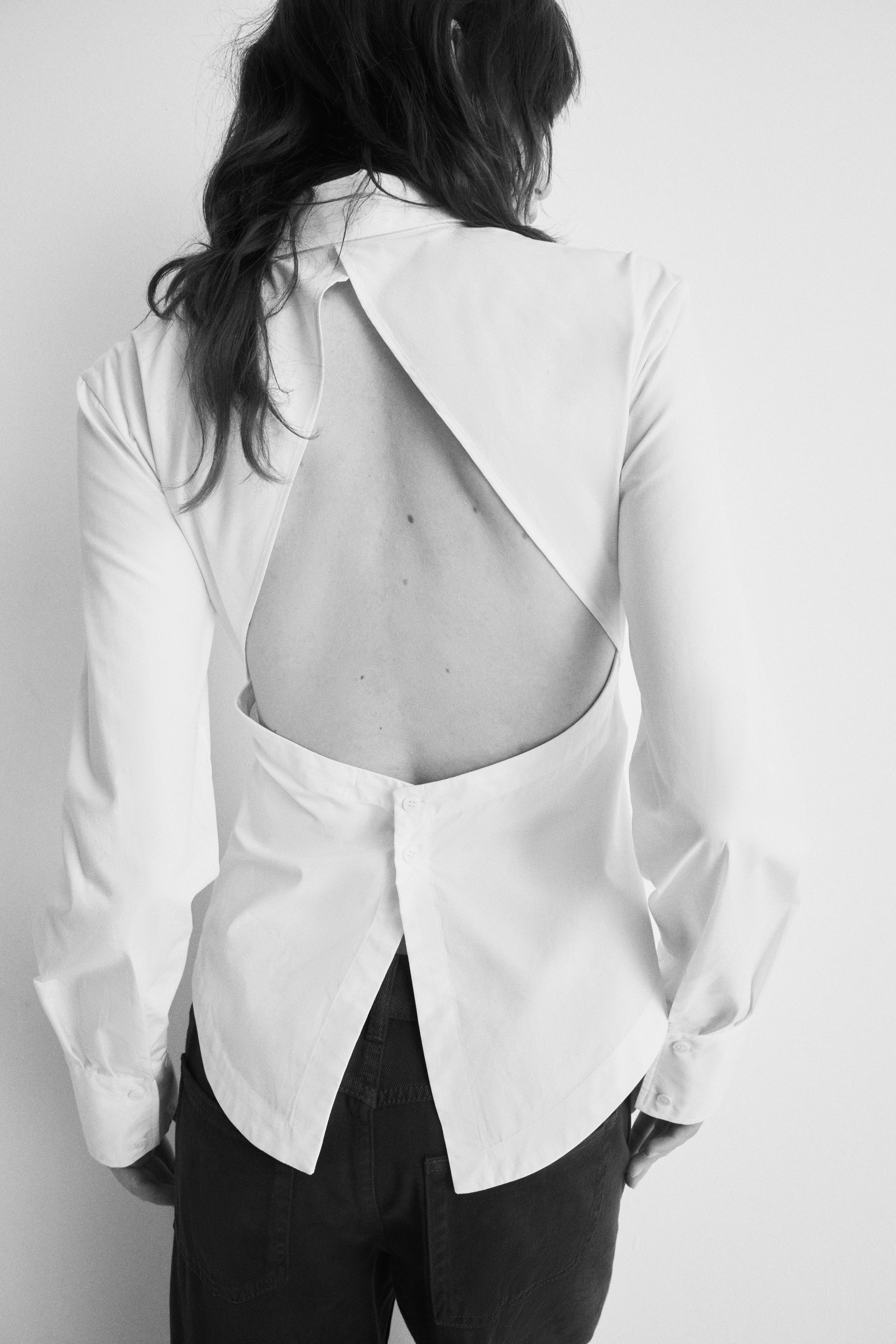 Хлопковаярубашкасразрезом