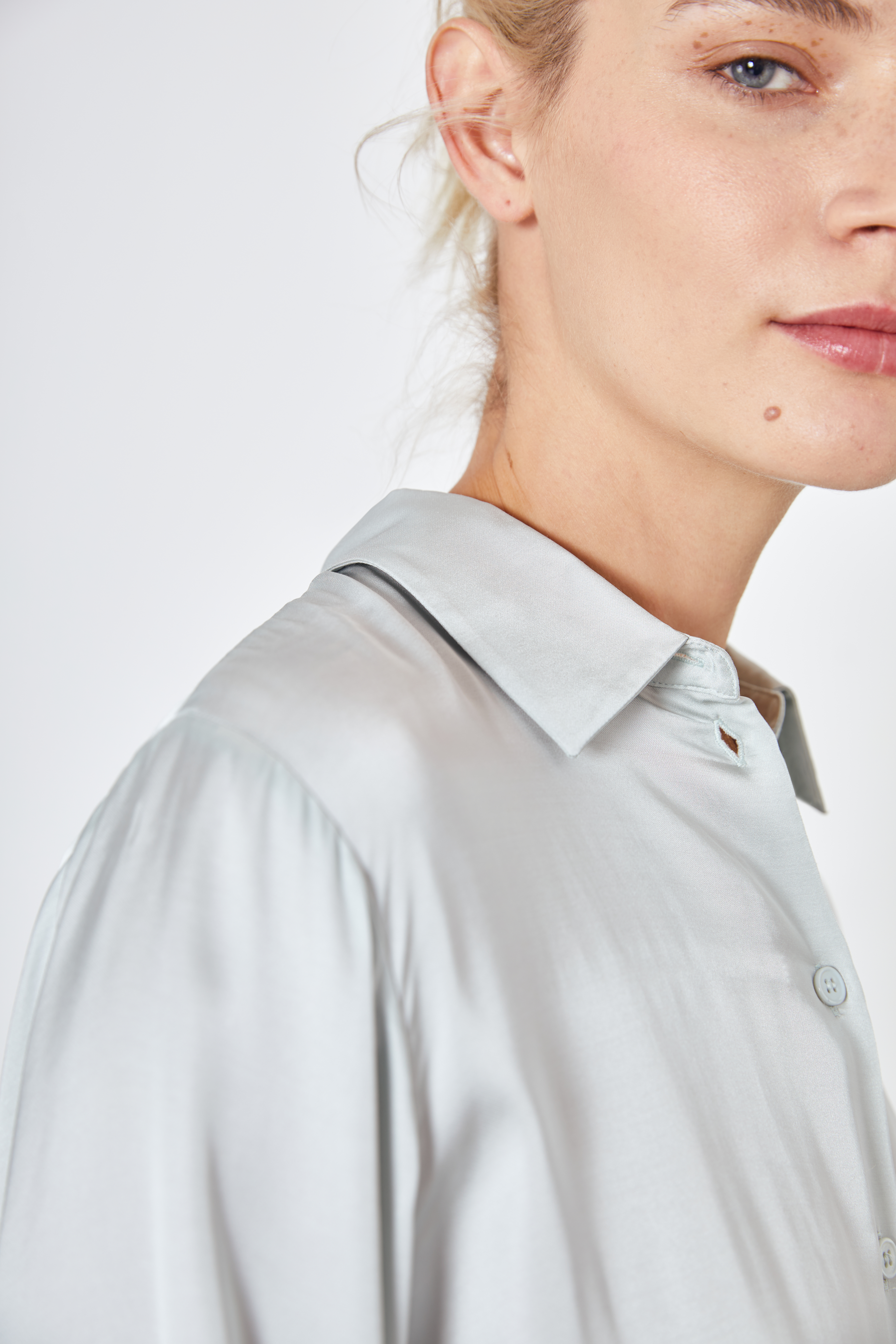 Рубашка из вискозы