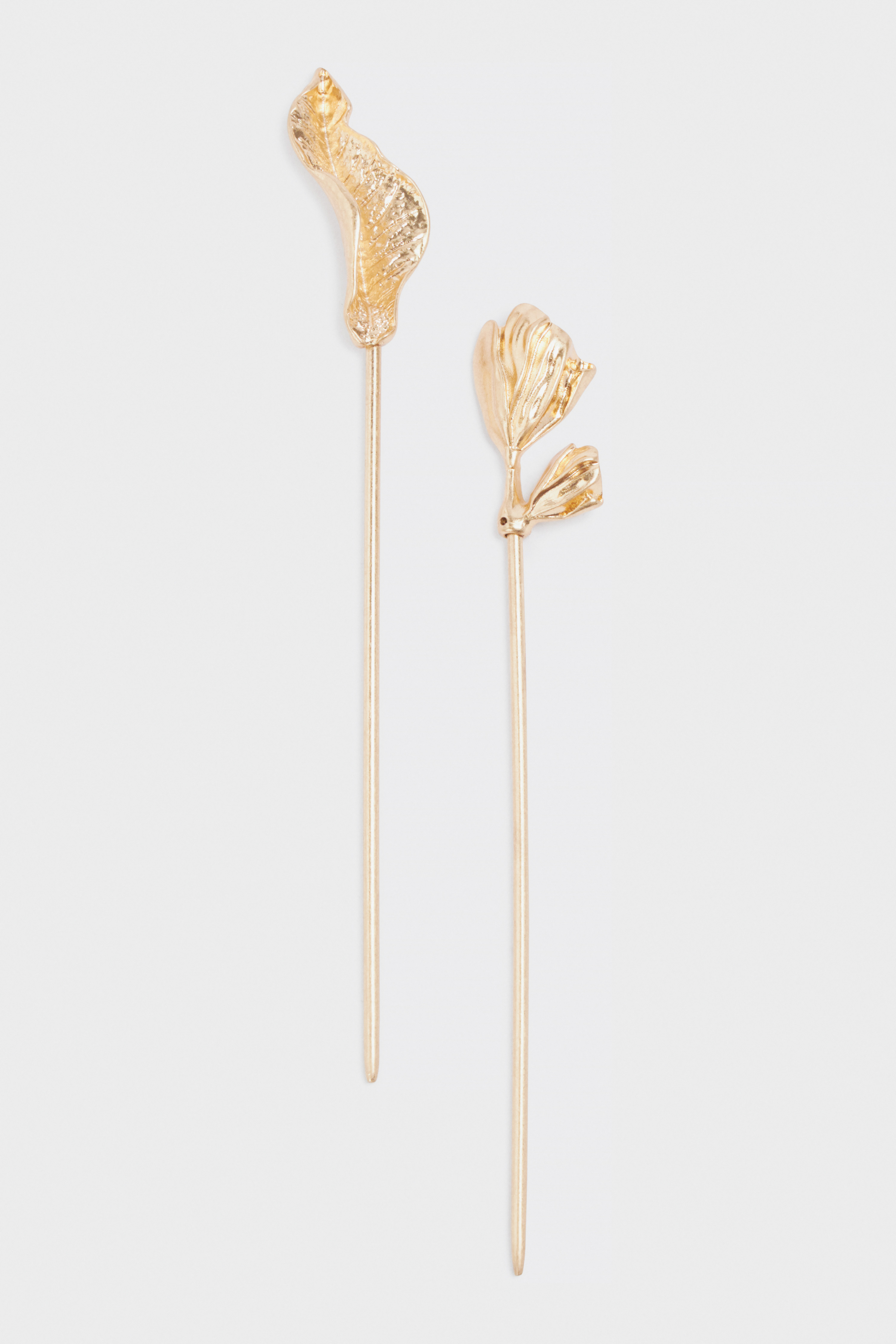 Металлические шпильки для волос