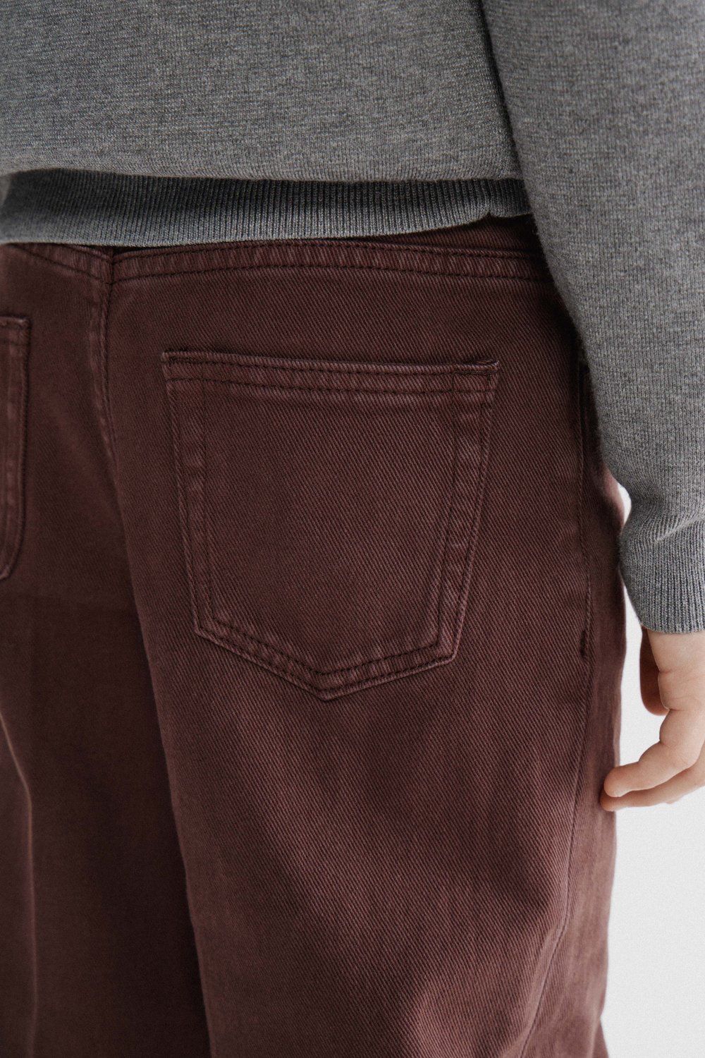 Широкие джинсы со стрелками
