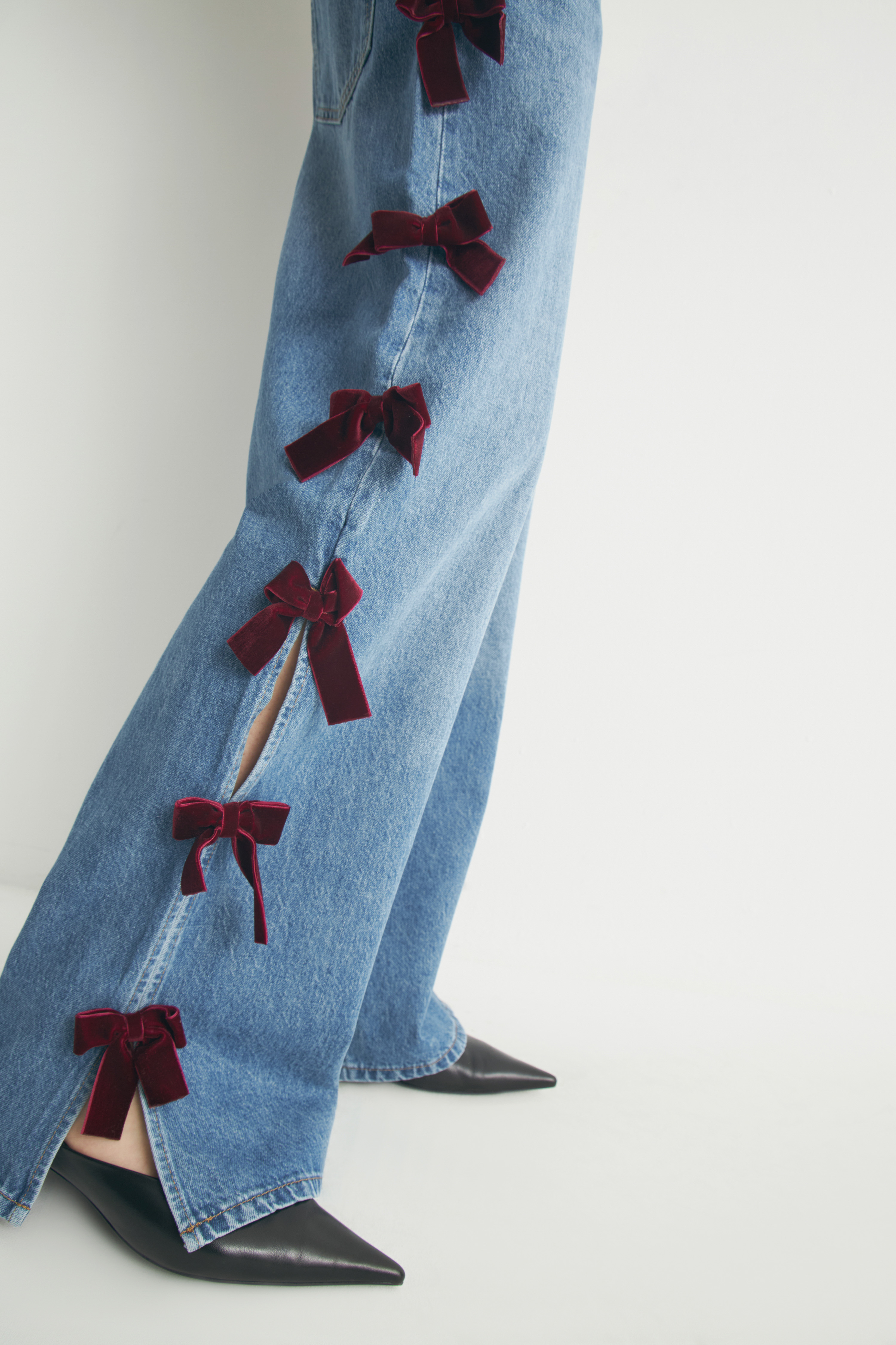 【COLOR iN ID】County Tassel Slit Denim Buy Linzi Silver Mystic Closed-Toe Wedges With Embroidery